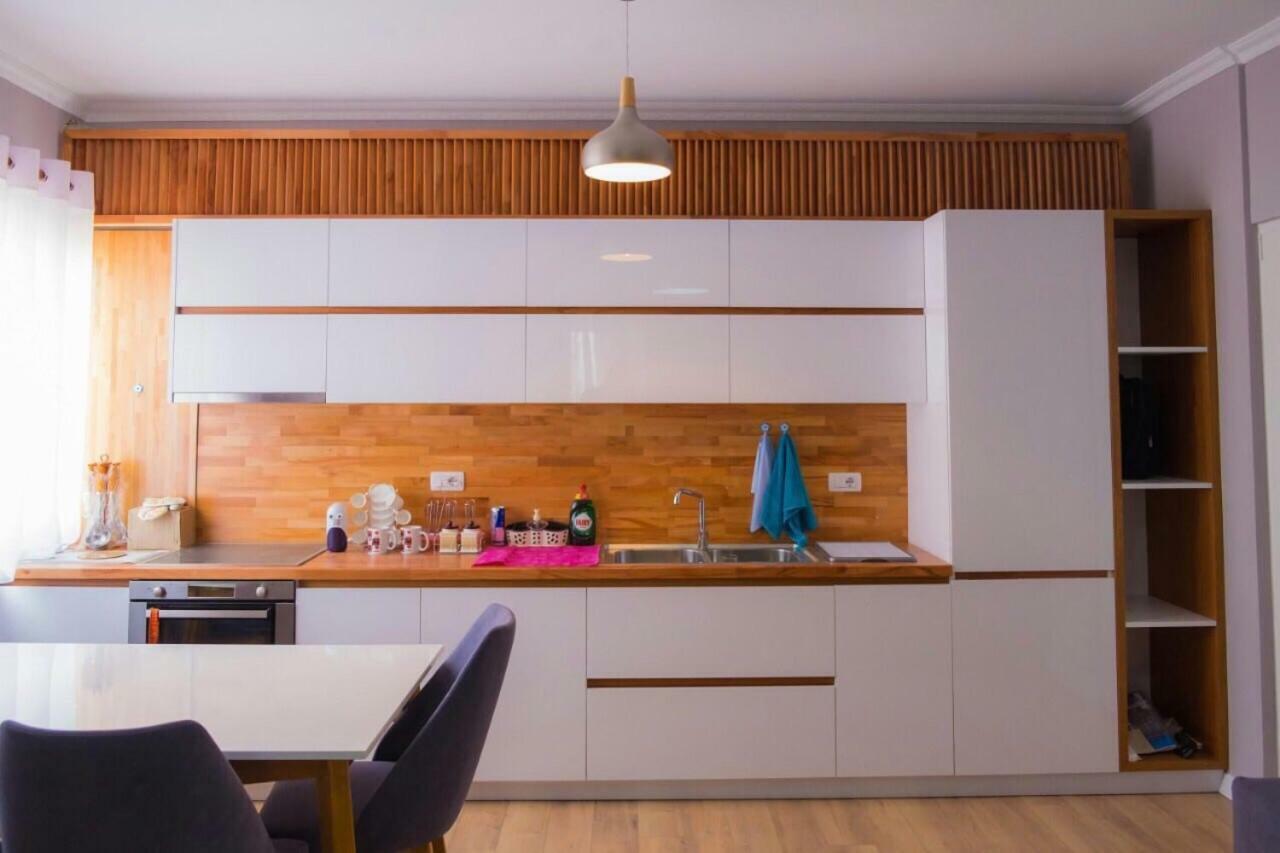 Modern Furnished With View Appartamento